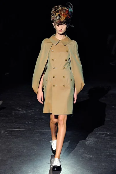 Look 35